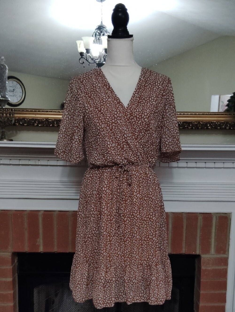 KIRUNDO Printed Top in Rust and White